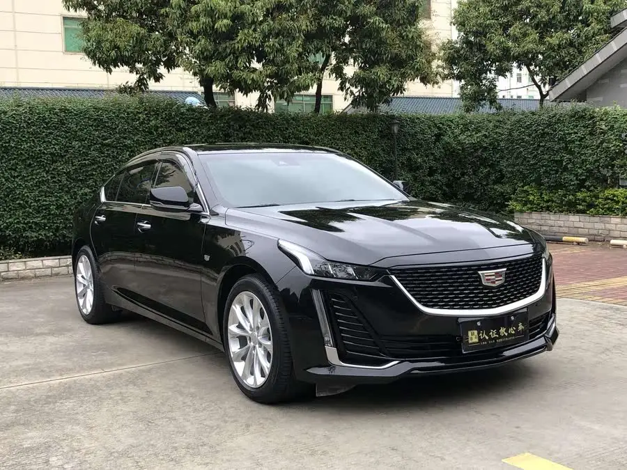 كاديلاك CT5 2023 28T الفاخرة (النسخة القياسية)