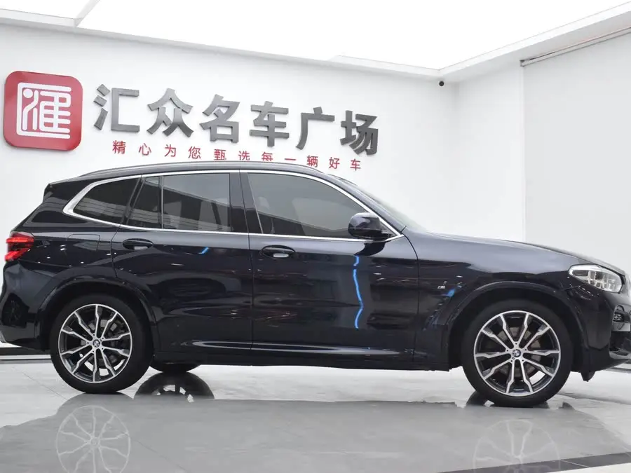 بي إم دبليو X3 2020 xDrive30i النسخة الرائدة حزمة M الرياضية