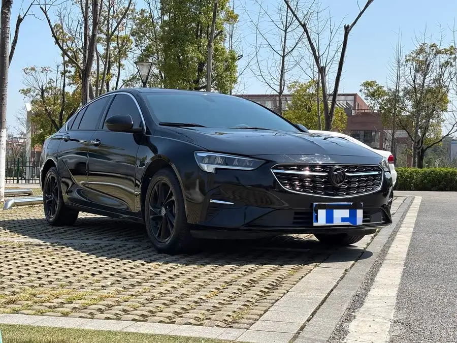 بيوك ريجال 2022 552T النسخة الذكية