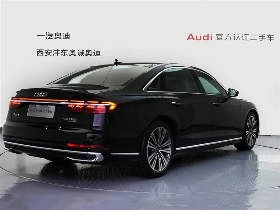 أودي A8 2025 A8L 45 TFSI كواترو فاخرة