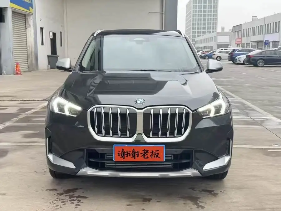 BMW X1 2023 xDrive25Li X Design Package