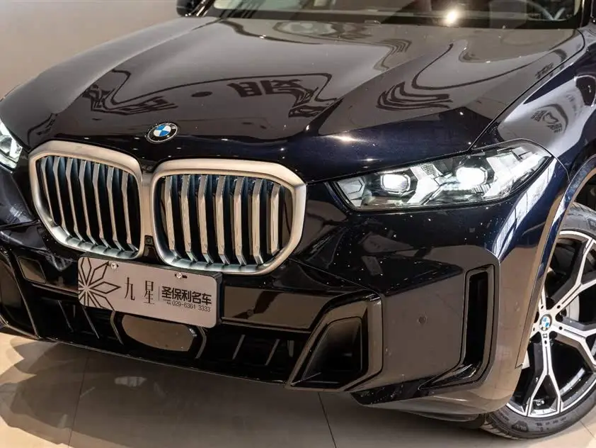 بي إم دبليو X5 2023 xDrive 30Li باقة M الرياضية الفاخرة