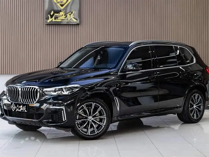 BMW X5 2022 xDrive 30Li M Sport Package