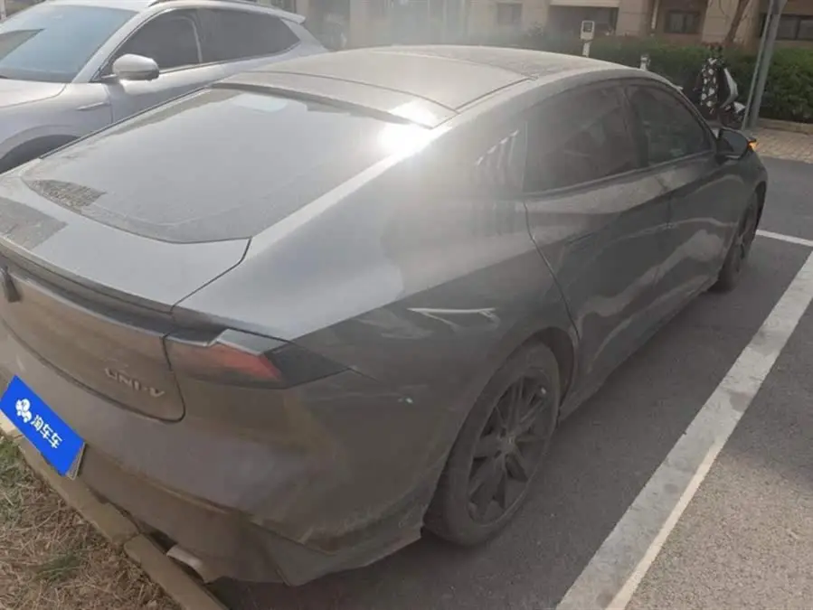 Changan UNI-V 2022 1.5T Premium