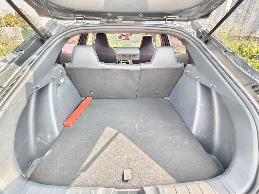 شانغاني UNI-T موديل 2020 1.5T فئة متميزة