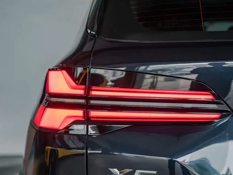 BMW X5 2023 xDrive 30Li M Sport Package