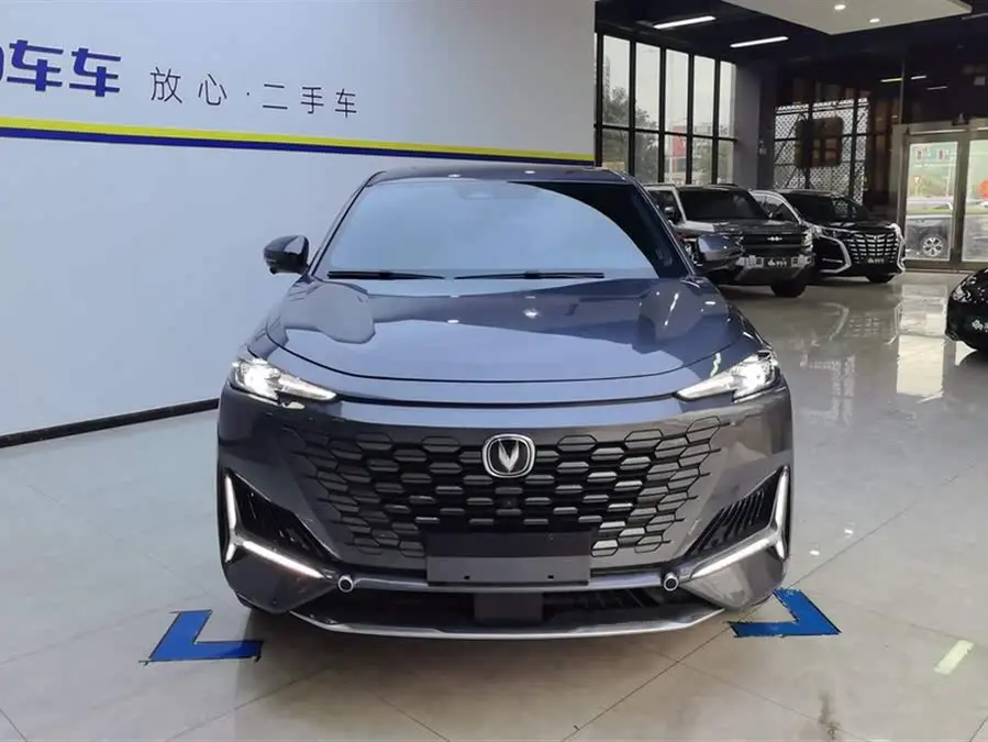 تشانغآن UNI-K 2021 2.0T فئة بريميوم