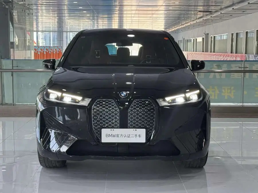 بي إم دبليو آي إكس 2022 إكس درايف 50