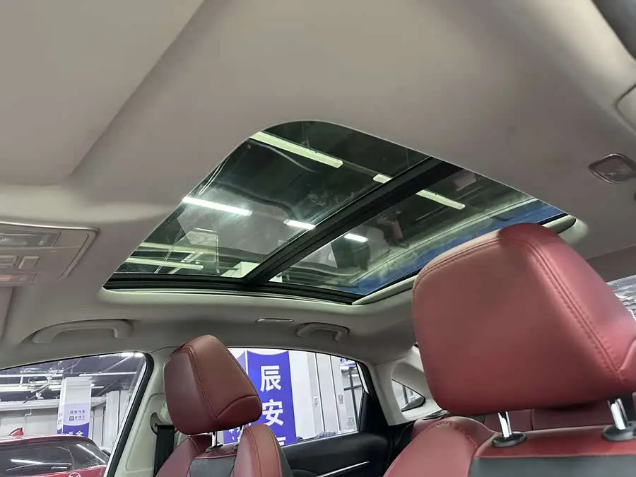 يدونغ 2021 بلس بلو ويل NE 1.4T GDI DCT الطراز الرائد