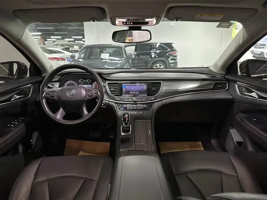 بويك لاكروس 2020 652T فاخرة