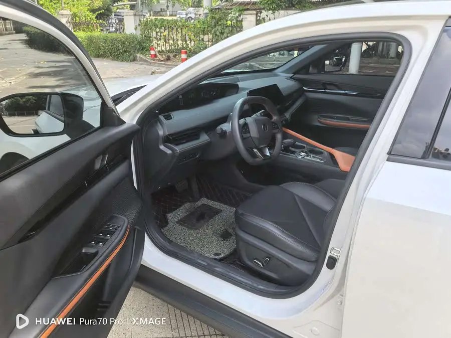 Changan UNI-V 2022 1.5T Premium