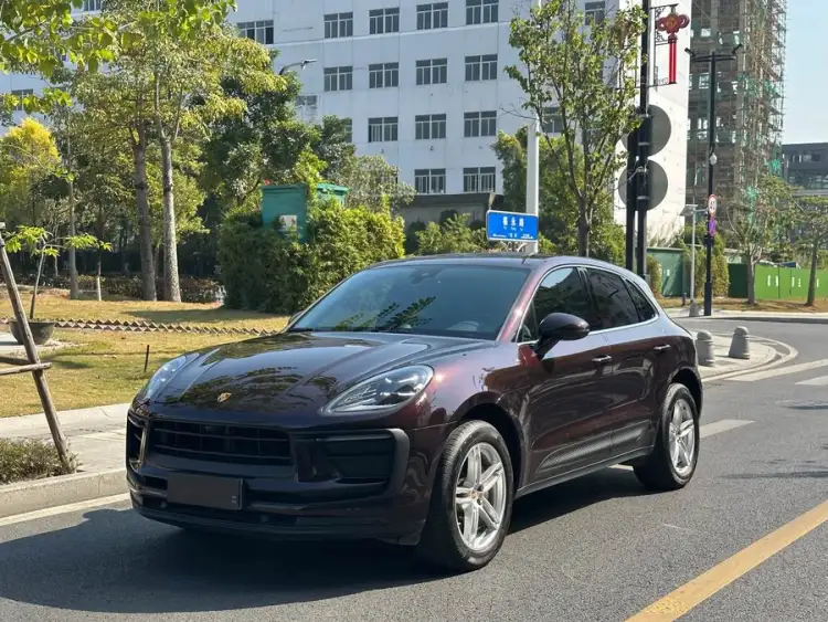 2023 Macan 2.0T