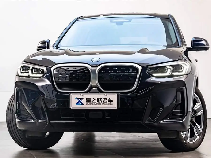 BMW iX3 2023 Leading Model