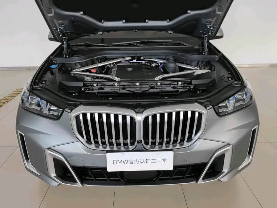 BMW X5 2023 xDrive 40Li Exclusive M Sport Night Package