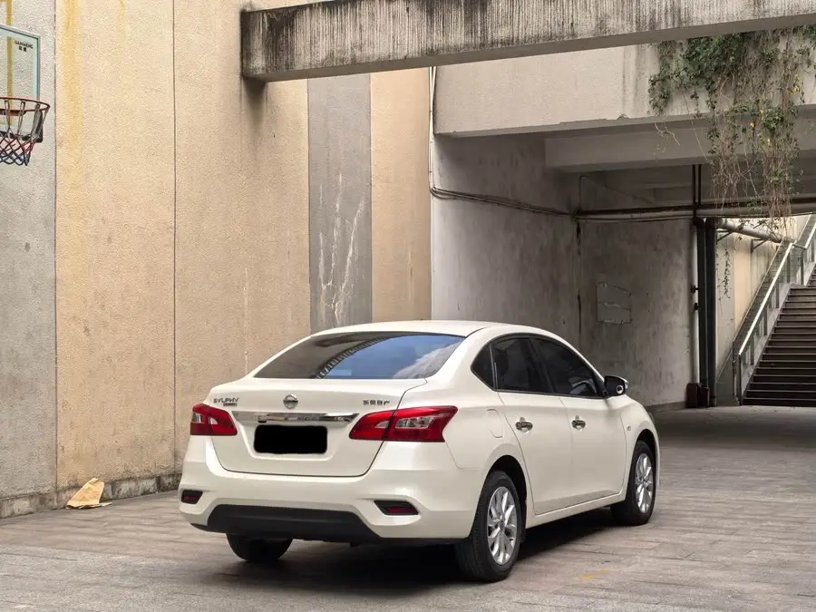 نيسان سيلفي 2022 طراز محدث كلاسيكي 1.6XL CVT فئة فاخرة