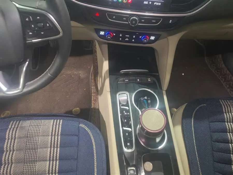 بيوك ريجال 2021 552T النخبة