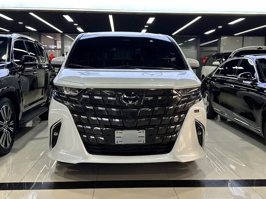 ألفارد 2024 طراز الهجين 2.5 لتر النسخة المميزة