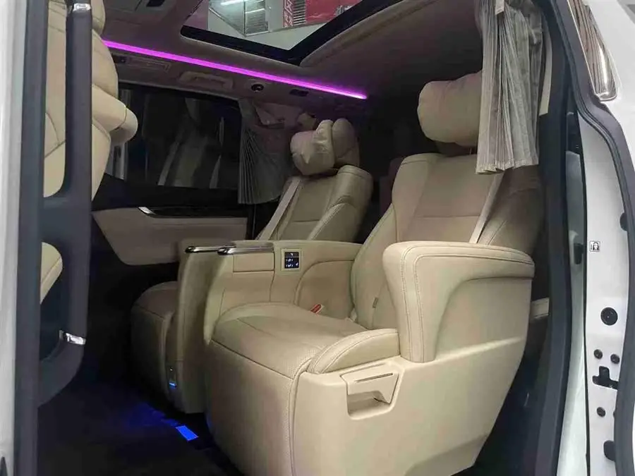 ألفارد 2021 بمحركين 2.5 لتر فئة فاخرة