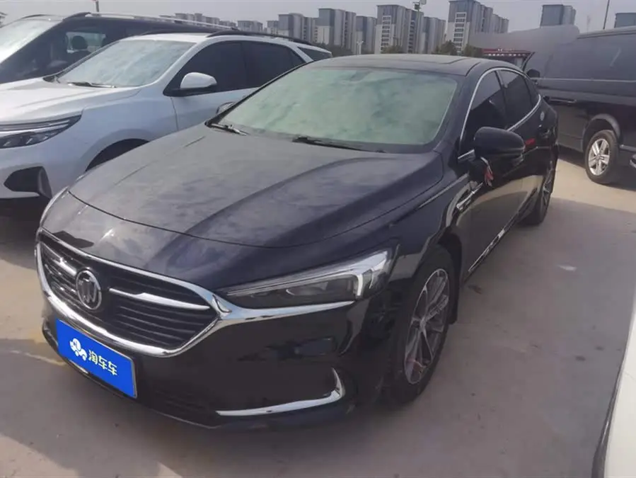 بيوك لاكروس 2021 652T الفخمة