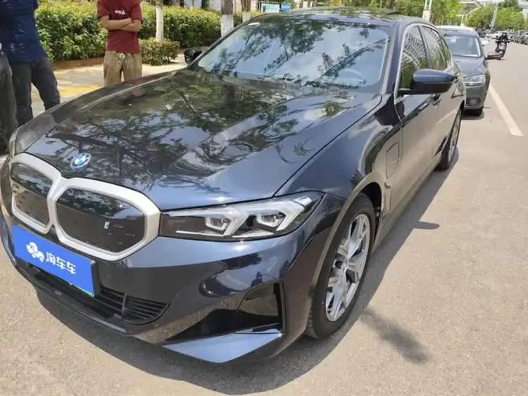 BMW i3 2024 eDrive 35 L