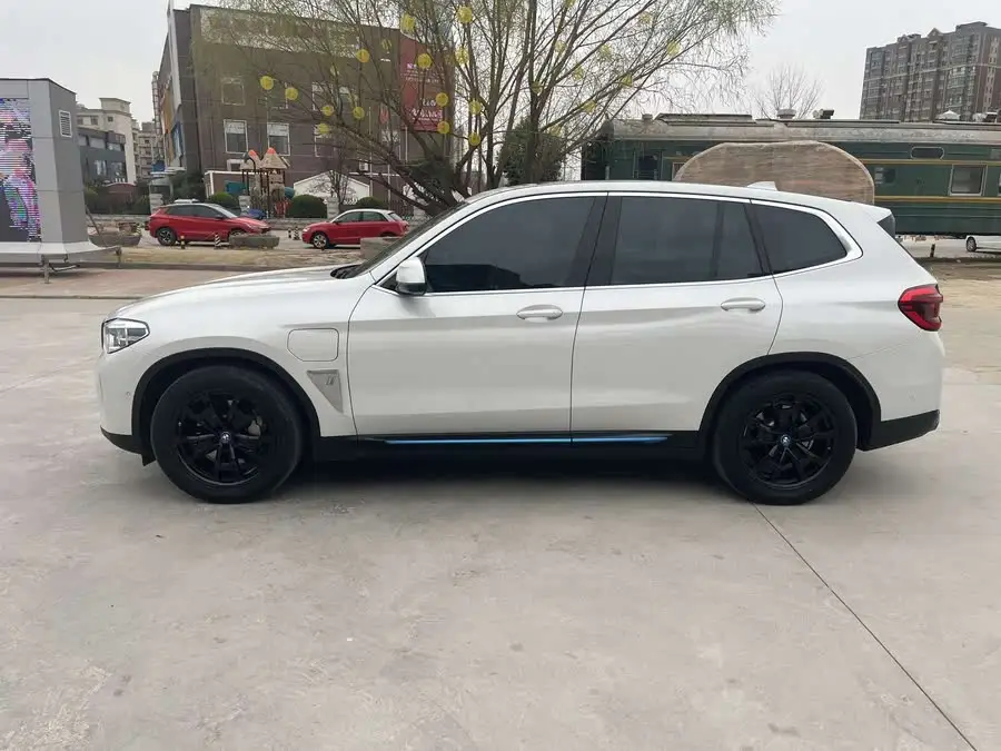 BMW iX3 2021 Facelift Leading Edition