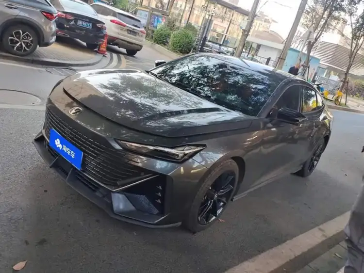 Changan UNI-V 2022 1.5T Premium Model