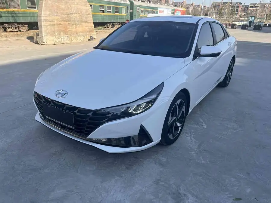 إيلانtra 2022 1.5L CVT LUX النسخة الفاخرة