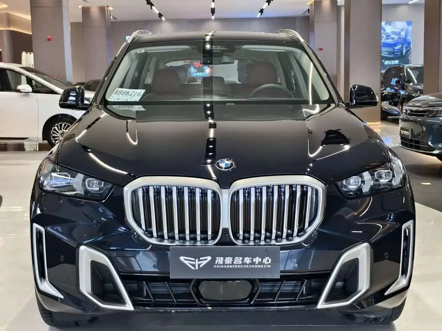 بي إم دبليو X5 2023 xDrive 30Li حزمة M الرياضية الحصرية