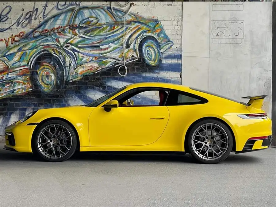 بورش 911 2023 كاريرا 3.0T