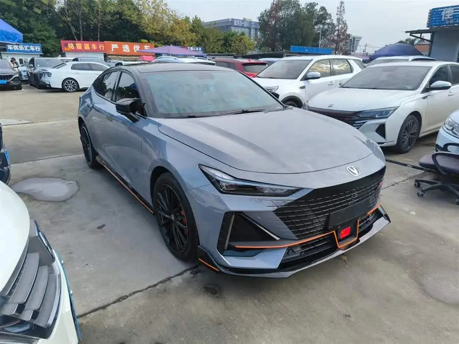 Changan UNI-V 2022 1.5T Sport Edition