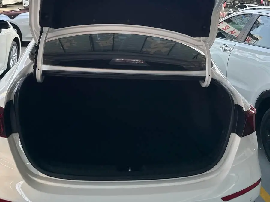 كيا K3 2021 طراز معدل 1.5L CVT نسخة الشباب