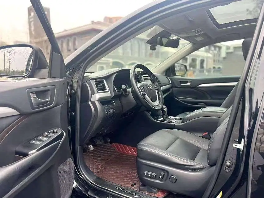 2021 هايلاندر 2.0T الدفع الرباعي الفاخرة 7 مقاعد