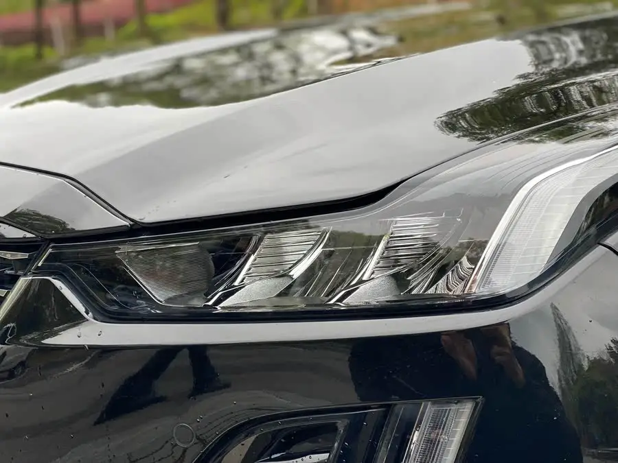 كاديلاك CT5 2021 28T الفاخرة