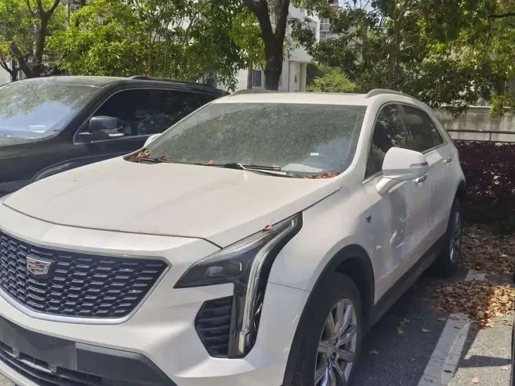 Cadillac XT4 2021 28T FWD Premium