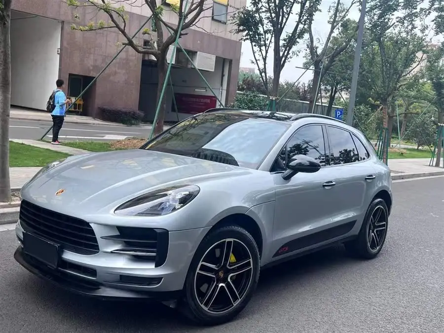 2018 Macan 2.0T
