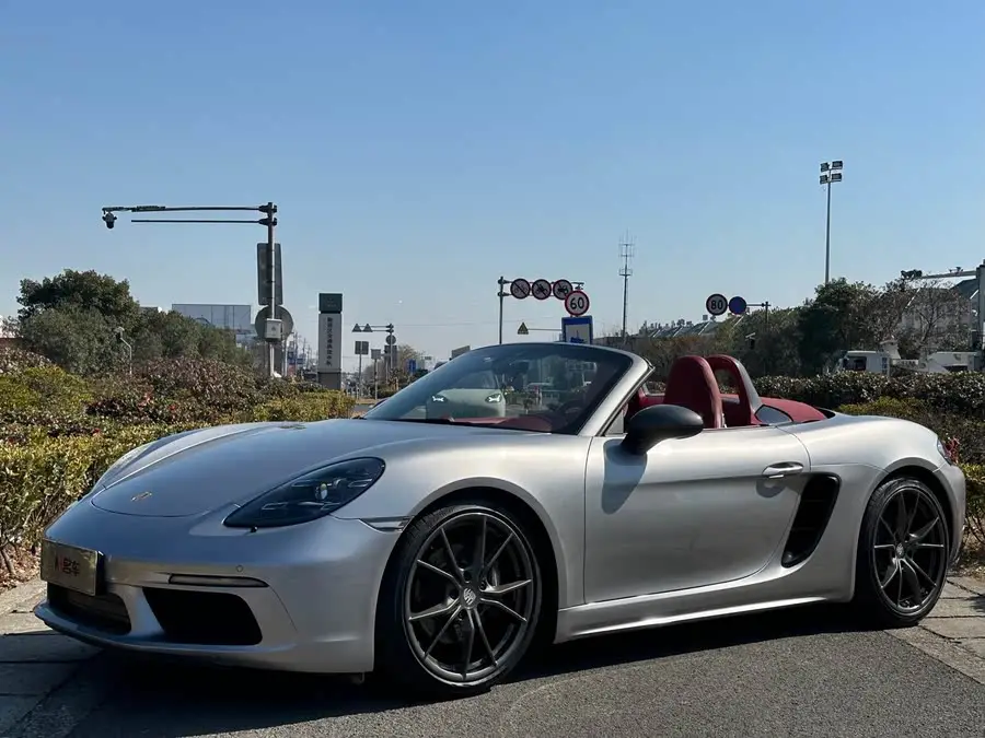Porsche 718 2020 Model Boxster 2.0T
