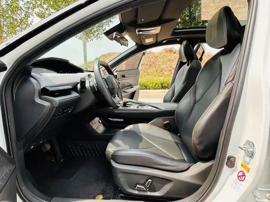 Changan UNI-V 2022 1.5T Premium