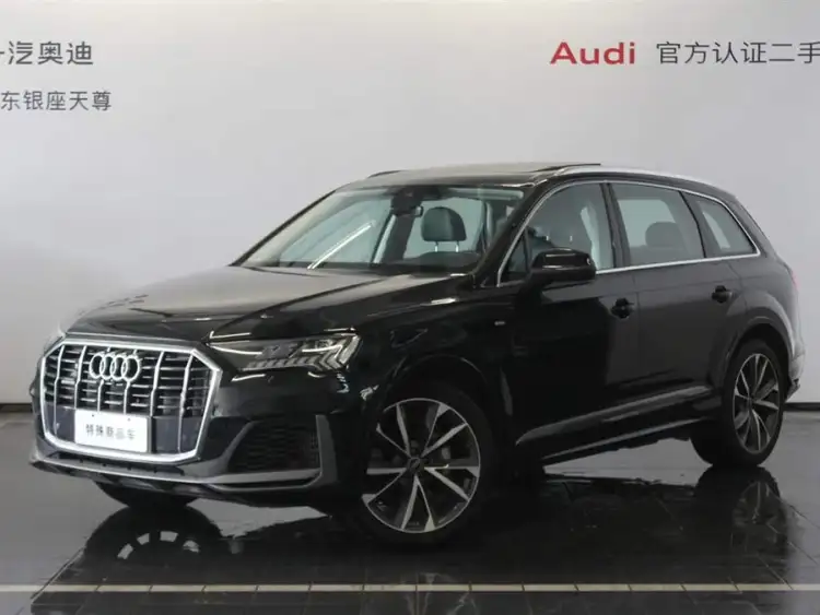 Audi Q7 2023 55 TFSI quattro S line Sport