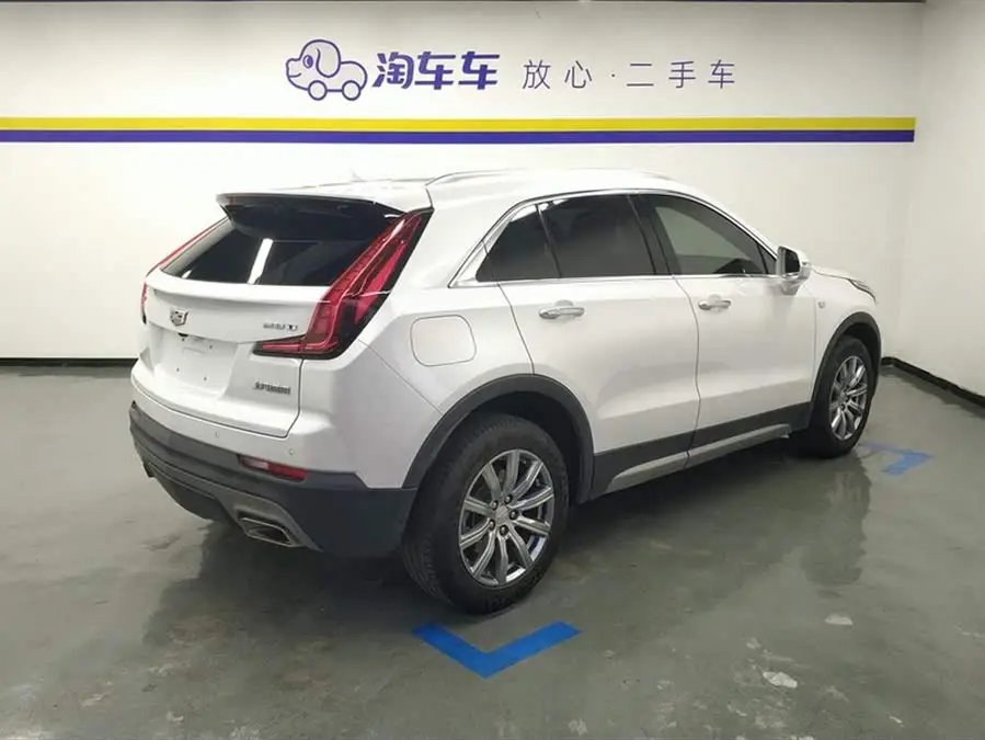 Cadillac XT4 2021 28T Luxury FWD