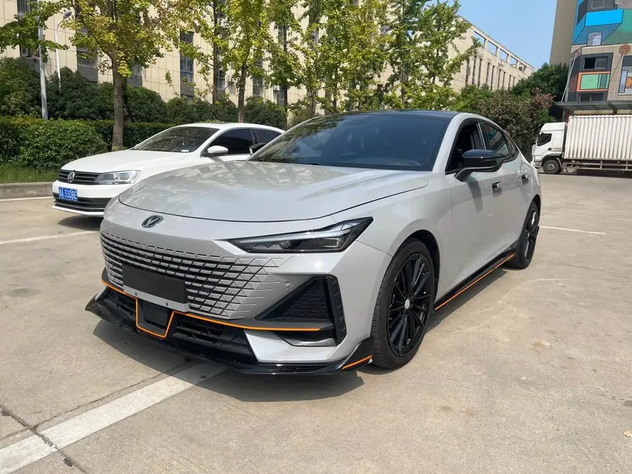 Changan UNI-V 2022 1.5T Sport Version