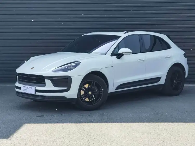 2024 Macan 2.0T