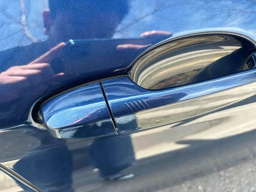 بي إم دبليو X1 2022 xDrive25Li فئة متميزة