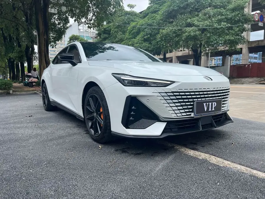 Changan UNI-V 2022 1.5T Premium