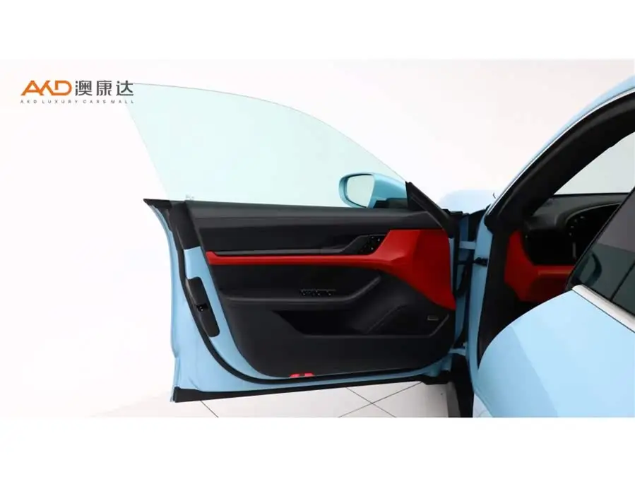 تايكان 2022 تايكان 4S