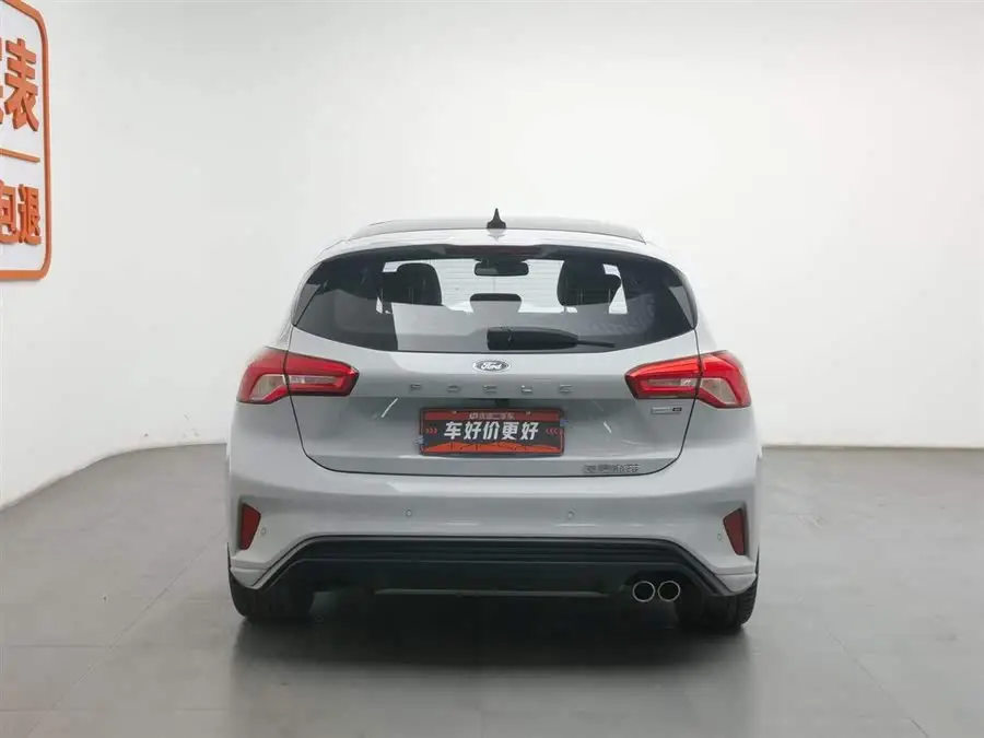 فورد فوكس 2022 هاتشباك EcoBoost 180 أوتوماتيكي ST لاين