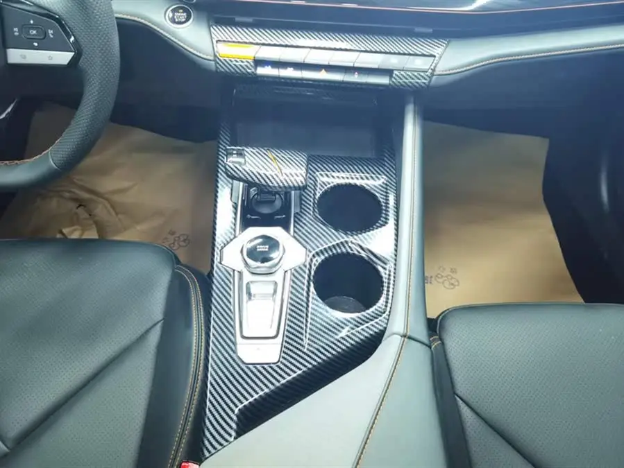 Changan UNI-V 2022 1.5T Premium