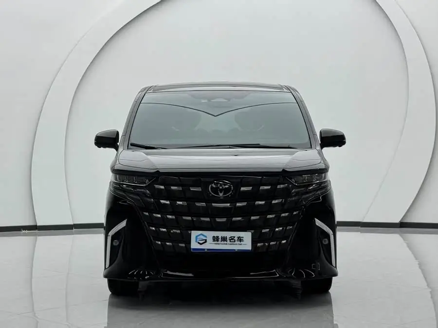 ألفارد 2024 بمحرك مزدوج 2.5 لتر فئة الفخامة