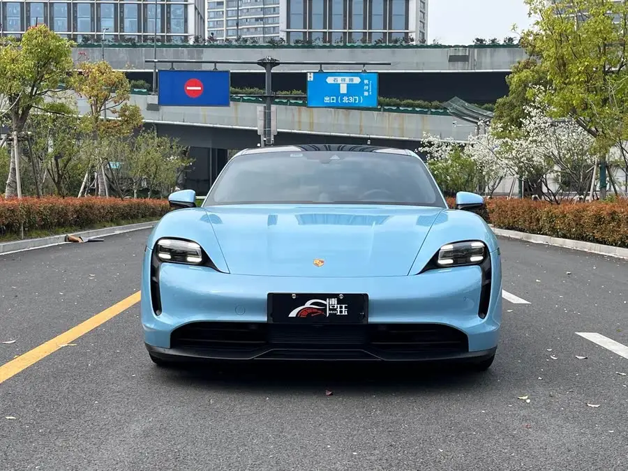 تايكان 2022 موديل تايكان