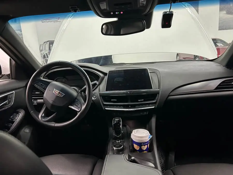 Cadillac CT5 2022 28T Luxury (Standard Version)