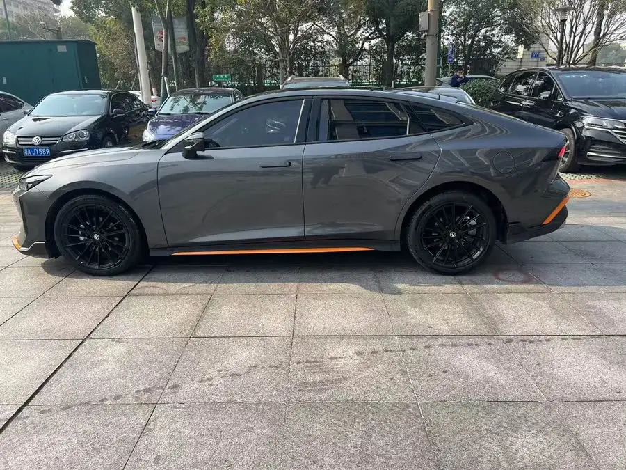 Changan UNI-V 2024 1.5T Premium